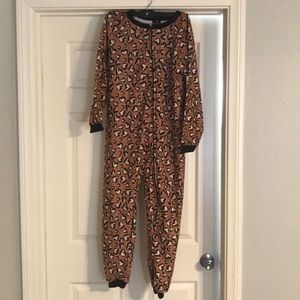 Kids girls cheetah hearts print onesie size 10/12